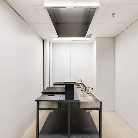 C27 Center Incl 2 Passes By Aavalevi * Леви